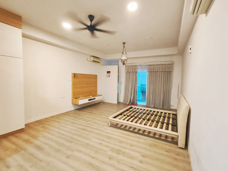 Service Residence for Rent at D'carlton (Residensi Seri Mega) - Chloe Lai - Bedroom - PropertyGuru.com.my