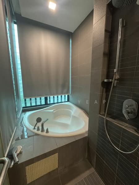 Condominium for Rent at The Light Collection III - Apple Yeap - Bathroom - PropertyGuru.com.my