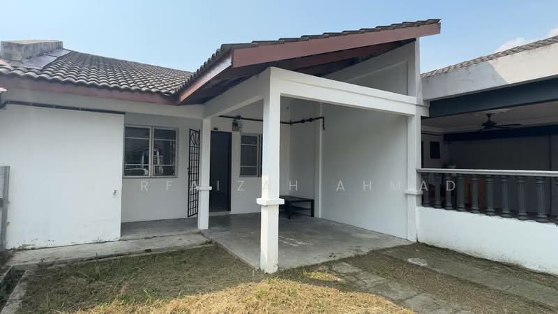 1-storey Terraced House for Sale in Bandar Sungai Buaya (Serendah) - Norfaizah Ahmad - Exterior - PropertyGuru.com.my