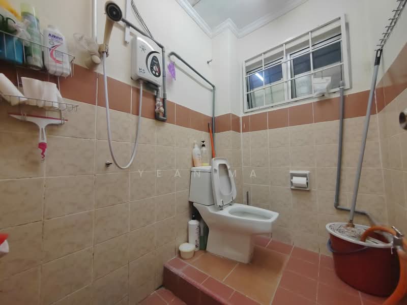 Terraced House for Sale in Rawang (Selangor) - Yean Ma - Bathroom - PropertyGuru.com.my
