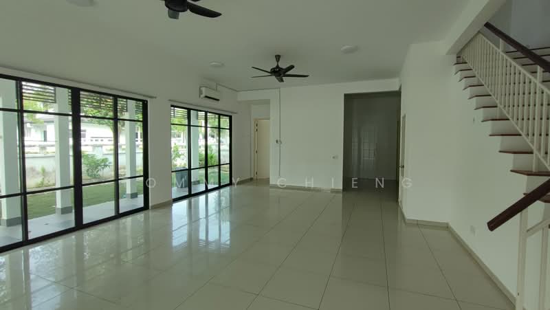 Rumah Teres 2 Tingkat untuk Dijual di Eco Majestic (Semenyih) - TOMMY CHIENG - Living Room - PropertyGuru.com.my