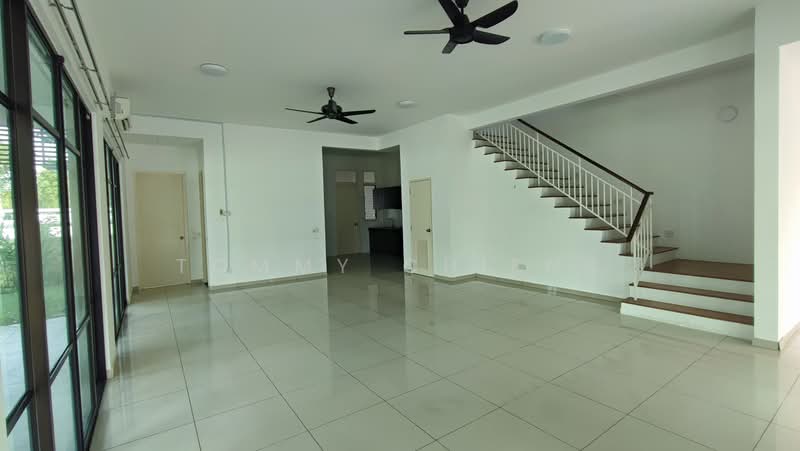 Rumah Teres 2 Tingkat untuk Dijual di Eco Majestic (Semenyih) - TOMMY CHIENG - Living Room - PropertyGuru.com.my