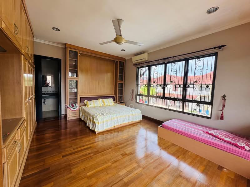 2-storey Terraced House for Sale in Bukit Jelutong (Shah Alam) - Sa'a Nordin - Bedroom - PropertyGuru.com.my
