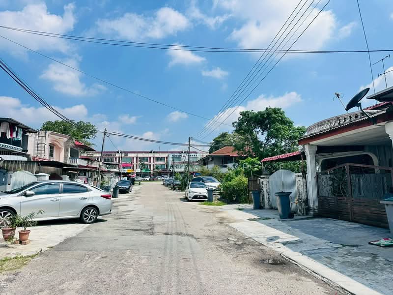 2-storey Terraced House for Sale in Taman Skudai Baru (Skudai) - Marcus Thye - Exterior - PropertyGuru.com.my