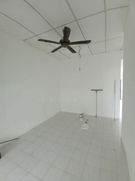 Rumah Teres 1 Tingkat untuk Dijual di Taman Klebang Restu (Chemor) - Fatin . - Interior - PropertyGuru.com.my