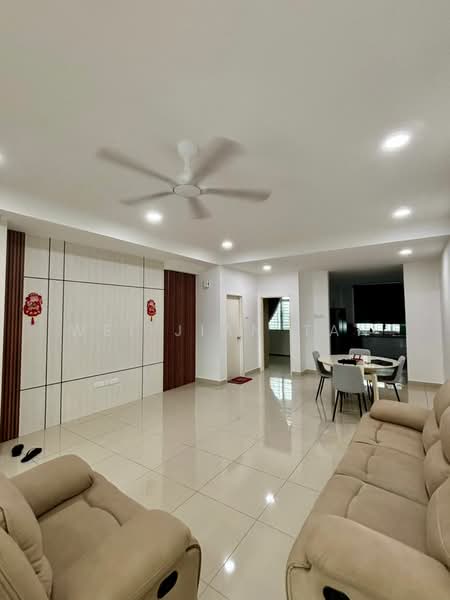 2-storey Terraced House for Sale in Taman Mutiara Rini (Skudai) - Wei Jian Tan - Living Room - PropertyGuru.com.my