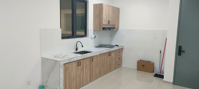 Servis Apartment untuk Disewa di Parkland Residence - Calvin Loke - PropertyGuru.com.my