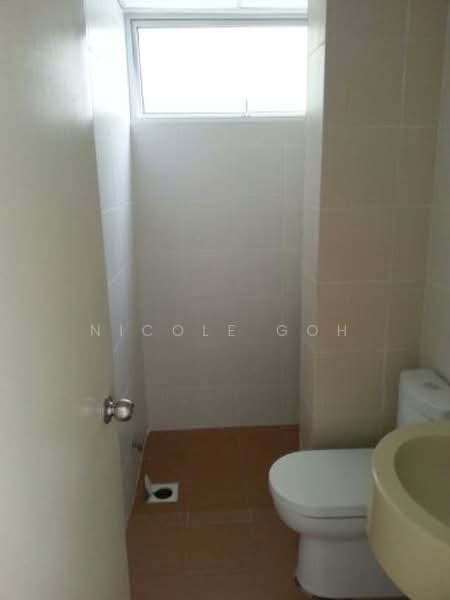 Kondominium untuk Disewa di Platinum Lake PV 16 - Nicole Goh - Bathroom - PropertyGuru.com.my