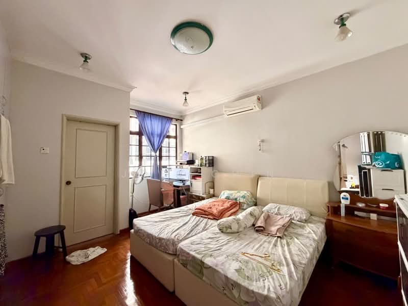 Rumah Teres 2 Tingkat untuk Dijual di Taman Molek (Johor Bahru) - Joey Chin - PropertyGuru.com.my