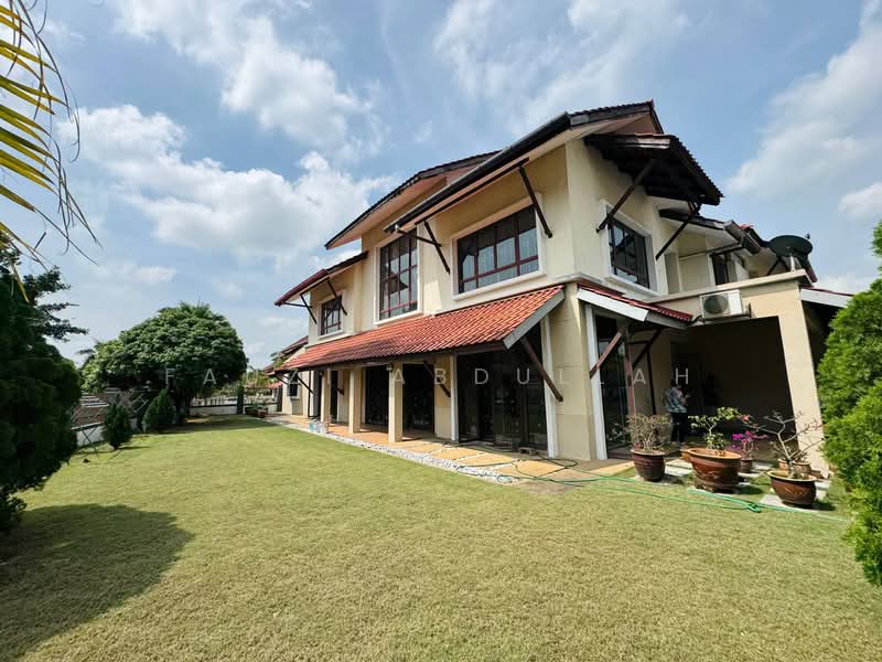 2-storey Terraced House for Sale in Bukit Jelutong (Shah Alam) - Fauzi Abdullah - Exterior - PropertyGuru.com.my