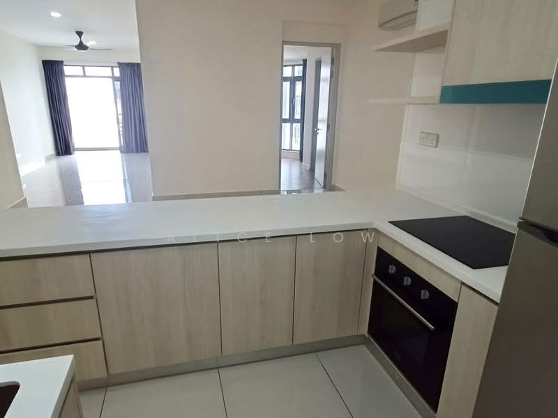 Condominium for Sale at Vivo Residential Suites - Alice Low - Kitchen - PropertyGuru.com.my