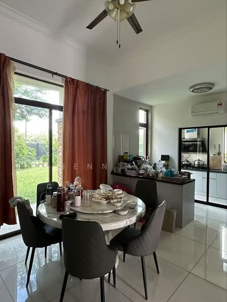 Rumah Banglo untuk Dijual di Semenyih (Selangor) - Benn Tan - Dining Room - PropertyGuru.com.my
