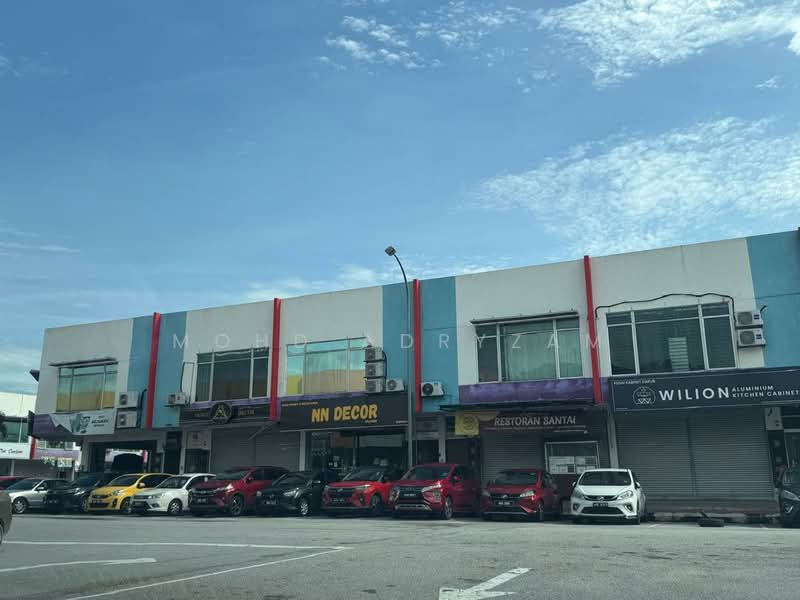 Shop for Sale in Saujana Utama (Puncak Alam) - Mohd Adryzam - Exterior - PropertyGuru.com.my