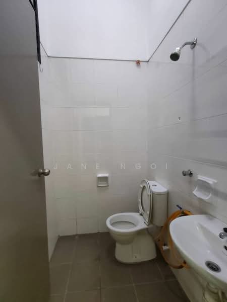 2-storey Terraced House for Rent in Taman Redang (Johor Bahru) - Jane Ngoi - Bathroom - PropertyGuru.com.my