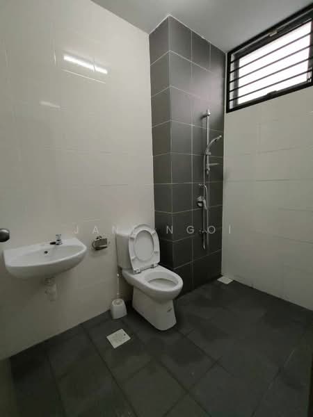 2-storey Terraced House for Rent in Taman Redang (Johor Bahru) - Jane Ngoi - Bathroom - PropertyGuru.com.my