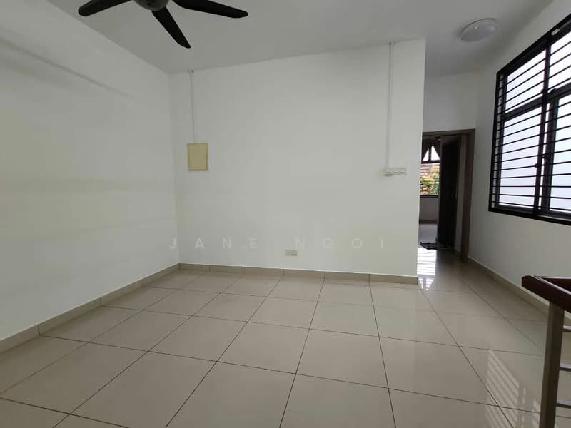 2-storey Terraced House for Rent in Taman Redang (Johor Bahru) - Jane Ngoi - Living Room - PropertyGuru.com.my