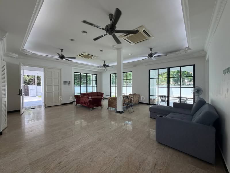 Rumah Banglo untuk Dijual di Laman Ara (Petaling Jaya) - Sa'a Nordin - Living Room - PropertyGuru.com.my