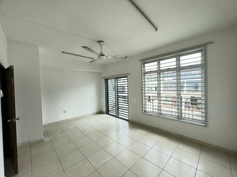 Rumah Teres 2.5 Tingkat untuk Dijual di Senai (Johor) - Jess Ow - Living Room - PropertyGuru.com.my