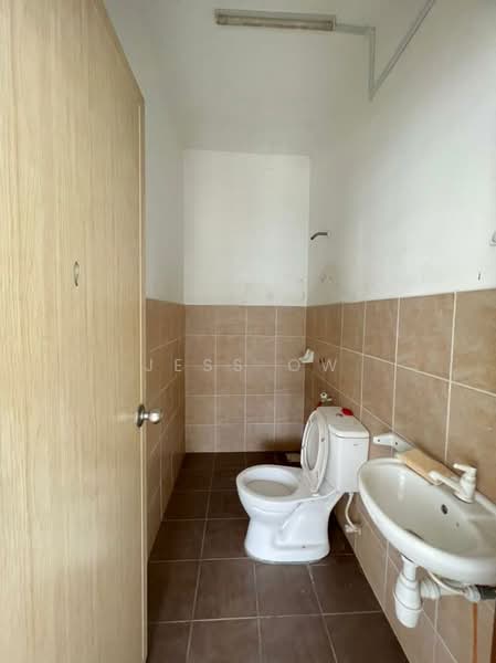 Rumah Teres 2.5 Tingkat untuk Dijual di Senai (Johor) - Jess Ow - Bathroom - PropertyGuru.com.my