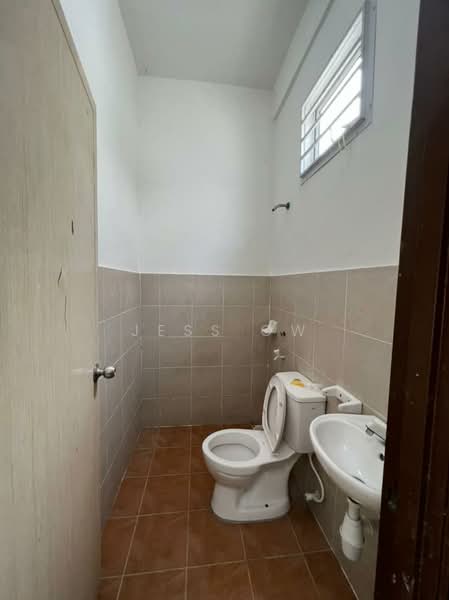 Rumah Teres 2.5 Tingkat untuk Dijual di Senai (Johor) - Jess Ow - Bathroom - PropertyGuru.com.my