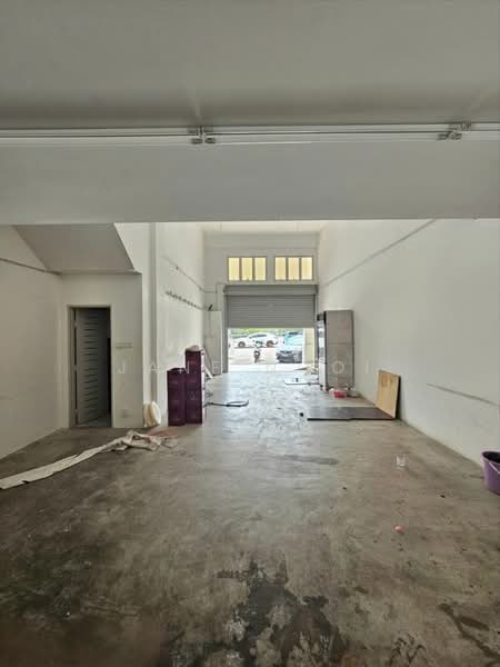 Shop for Rent in Taman Mount Austin (Tebrau) - Jane Ngoi - Interior - PropertyGuru.com.my