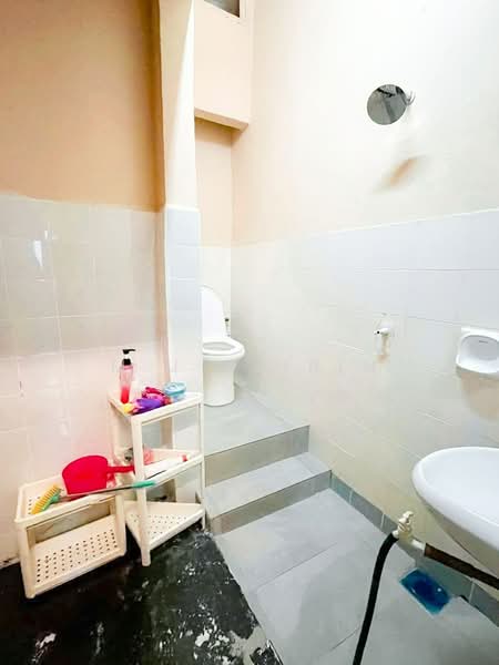 Rumah Teres 2 Tingkat untuk Dijual di Taman Bukit Cheras (Cheras) - M.J Zairin - Bathroom - PropertyGuru.com.my