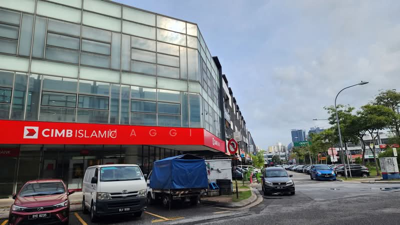 3-storey Terraced House for Sale in Taman Tasik Damai (Sungai Besi) - Maggie Yeo - Exterior - PropertyGuru.com.my