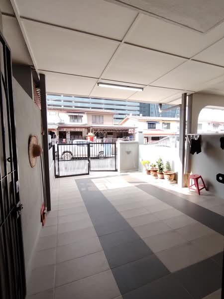 2-storey Terraced House for Sale in Sri Petaling (Kuala Lumpur) - Chris Lim - Exterior - PropertyGuru.com.my