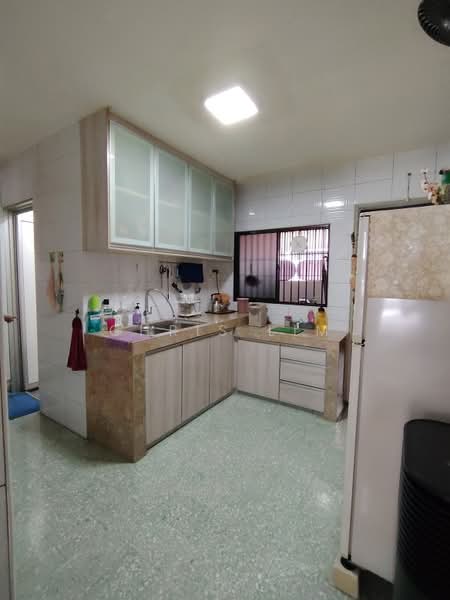 2-storey Terraced House for Sale in Sri Petaling (Kuala Lumpur) - Chris Lim - Kitchen - PropertyGuru.com.my