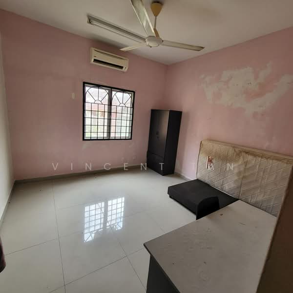 Rumah Banglo untuk Dijual di Bukit Indah (Ampang) - Vincent Tan - Bedroom - PropertyGuru.com.my