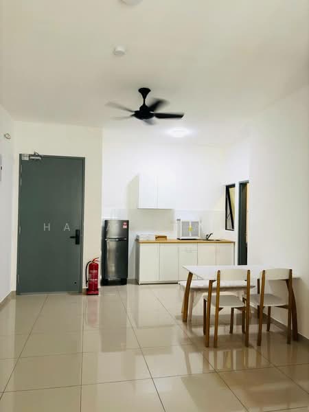 Servis Apartment untuk Disewa di Parkland Residence - Hawa Ibrahim - Kitchen - PropertyGuru.com.my