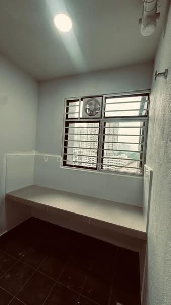 Pangsapuri untuk Disewa di Residensi Max - Volster Leng - Balcony - PropertyGuru.com.my