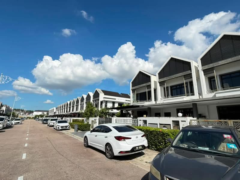 2-storey Terraced House for Sale in Johor Bahru (Johor) - Jane Ngoi - Exterior - PropertyGuru.com.my