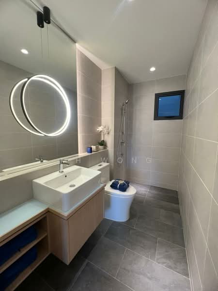 Servis Apartment untuk Dijual di Stellaris @ Riana Dutamas - MH Wong - Bathroom - PropertyGuru.com.my