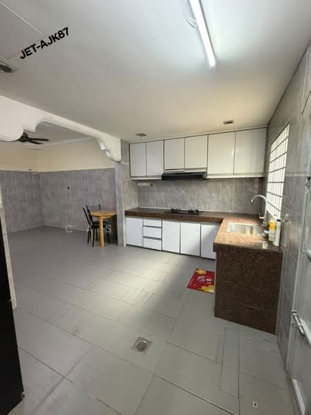 2-storey Terraced House for Sale in Setia Alam (Selangor) - Cassey Lim - Kitchen - PropertyGuru.com.my