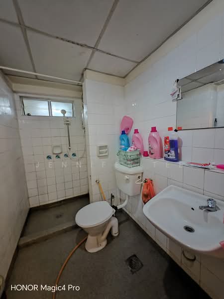 Kondominium untuk Dijual di Casa Magna - Jennifer Tee - Bathroom - PropertyGuru.com.my