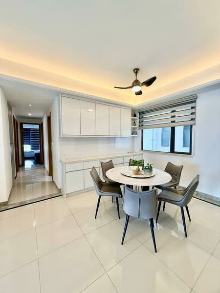 Servis Apartment untuk Dijual di R&F Princess Cove Phase 1 - Vion Tion - Dining Room - PropertyGuru.com.my