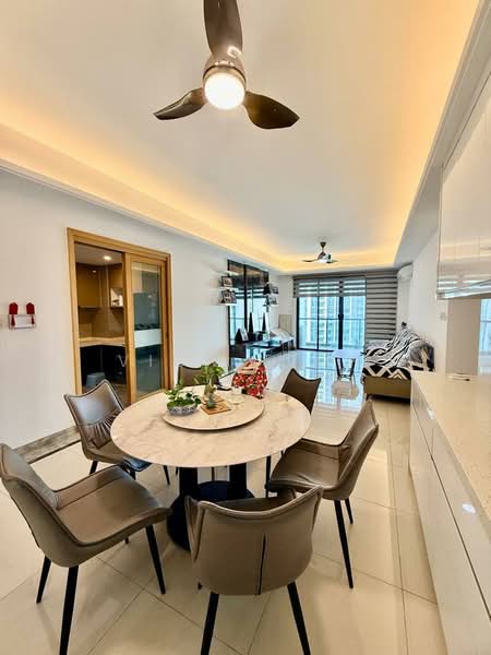 Servis Apartment untuk Dijual di R&F Princess Cove Phase 1 - Vion Tion - Dining Room - PropertyGuru.com.my
