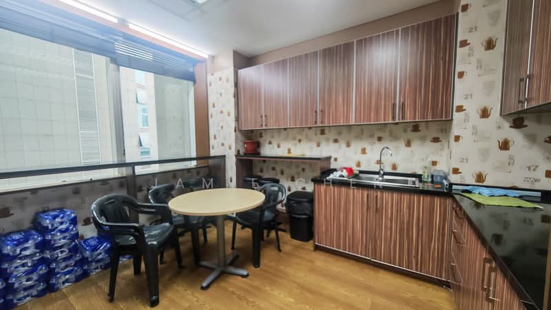 Office for Rent in KLCC (KL City Centre) - Jamie Chen - Kitchen - PropertyGuru.com.my