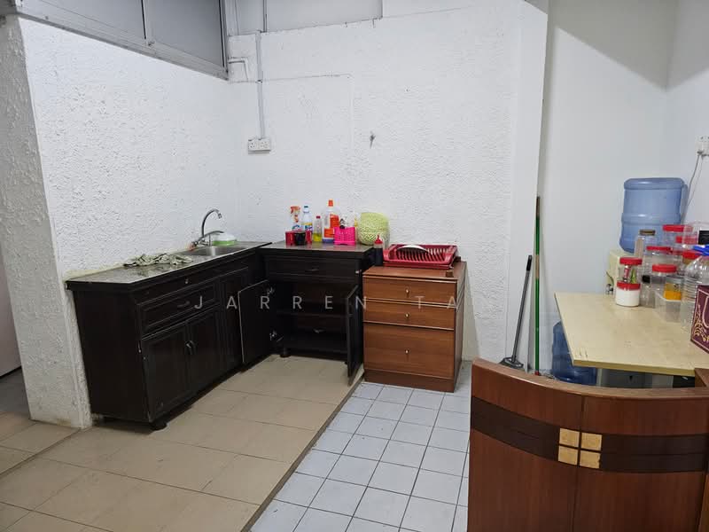 Office for Rent in KL City Centre (Kuala Lumpur) - Jarren Tan - Kitchen - PropertyGuru.com.my
