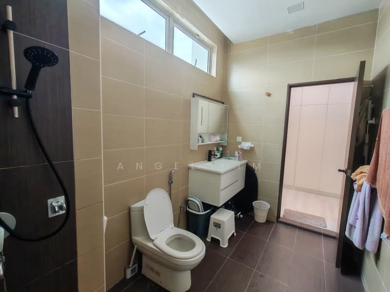 Cluster House for Sale in Johor Bahru (Johor) - Angel Lim - Bathroom - PropertyGuru.com.my