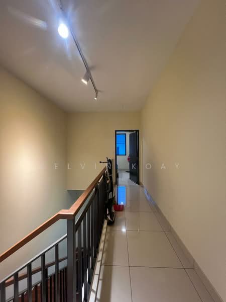 2-storey Terraced House for Sale in Taman Mount Austin (Tebrau) - Kelvin Koay - Corridor - PropertyGuru.com.my