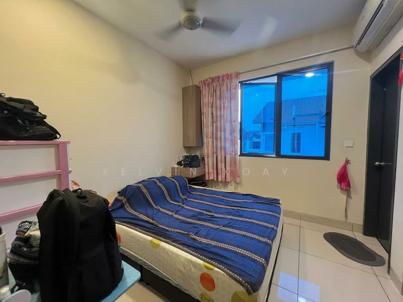 2-storey Terraced House for Sale in Taman Mount Austin (Tebrau) - Kelvin Koay - Bedroom - PropertyGuru.com.my