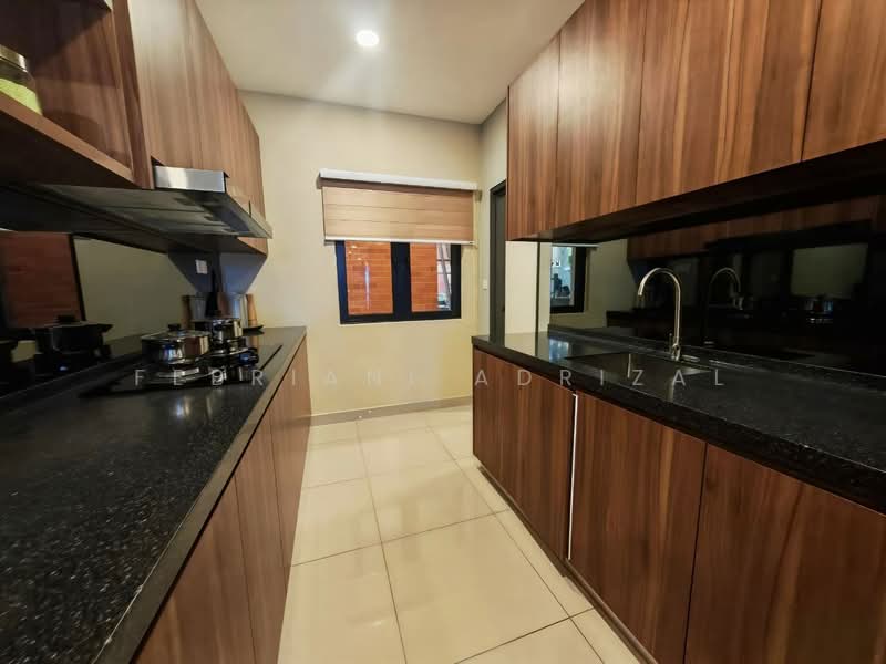 Servis Apartment untuk Dijual di Kota Semarak - Padang Residences - Febriani Adrizal - Kitchen - PropertyGuru.com.my