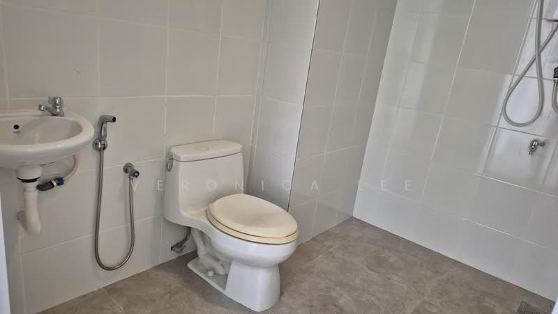 Condominium for Sale at Vista Damai - Veronica Lee - Bathroom - PropertyGuru.com.my