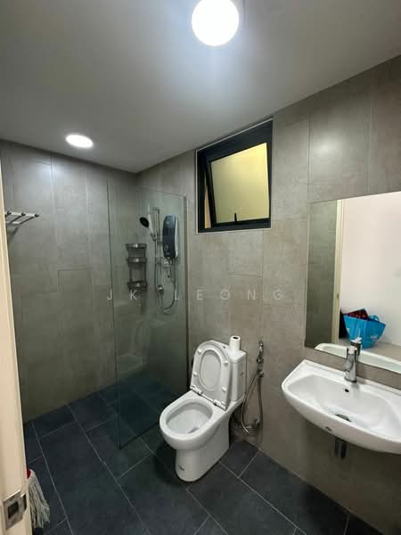 Service Residence for Sale at East Parc @ Manjalara - JK Leong - Bathroom - PropertyGuru.com.my
