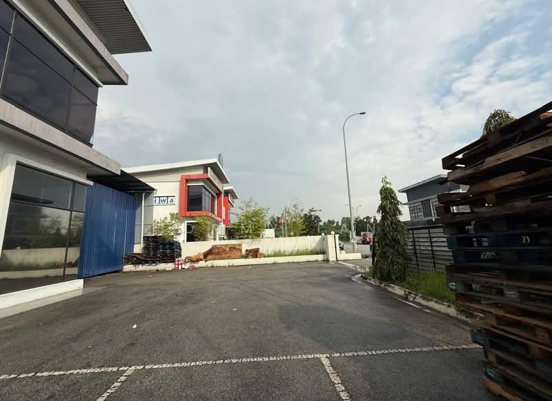 Warehouse for Rent in Bandar Bukit Raja (Klang) - TOMMY TAN - Exterior - PropertyGuru.com.my