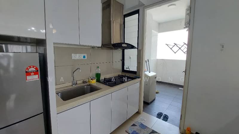 Servis Apartment untuk Dijual di Woodsbury Suites - Wai Kuan Wong - Kitchen - PropertyGuru.com.my