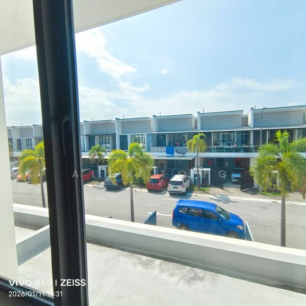 Rumah Teres 2 Tingkat untuk Dijual di Telok Panglima Garang (Selangor) - Alex Tong - PropertyGuru.com.my