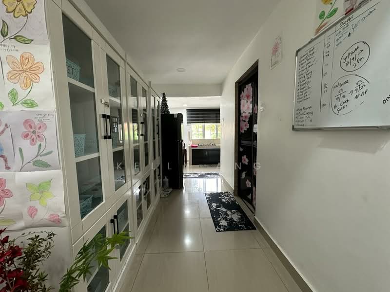 Rumah Banglo untuk Dijual di Petaling Jaya (Selangor) - Kelly Ang - Corridor - PropertyGuru.com.my